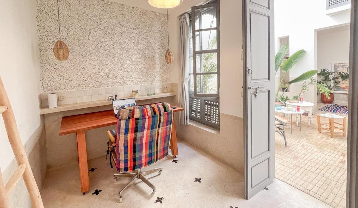 Vasame - Private In The Medina